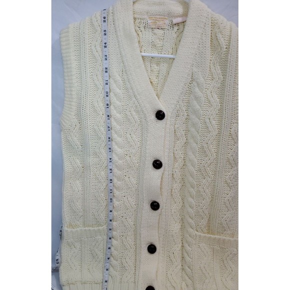 Vintage Women's Sweater Vest Imported By Andrew St. John Smaller Size See... - Picture 4 of 6